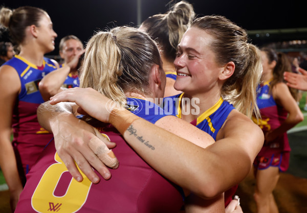 AFLW 2024 Second Preliminary Final - Brisbane v Adelaide - A-55770742