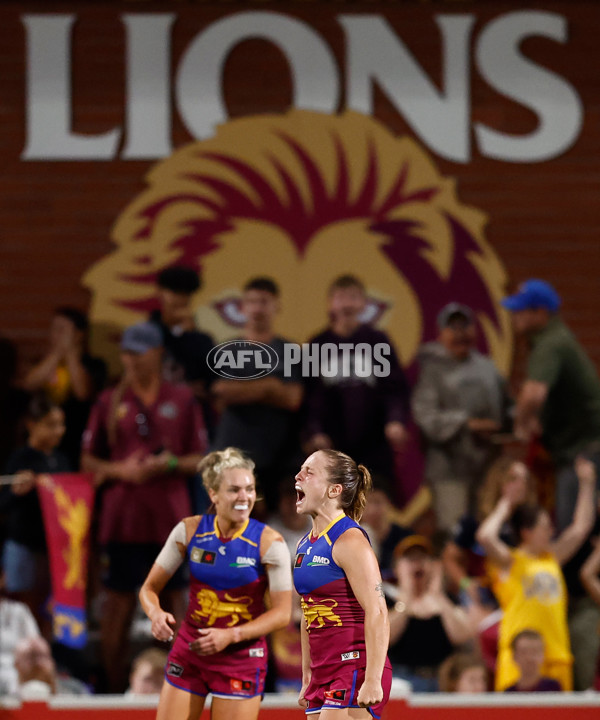 AFLW 2024 Second Preliminary Final - Brisbane v Adelaide - A-55770764