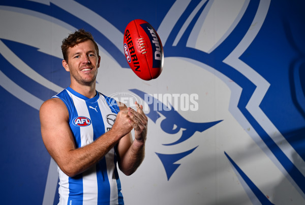 AFL 2024 Training - North Melbourne 251124 - A-55776884