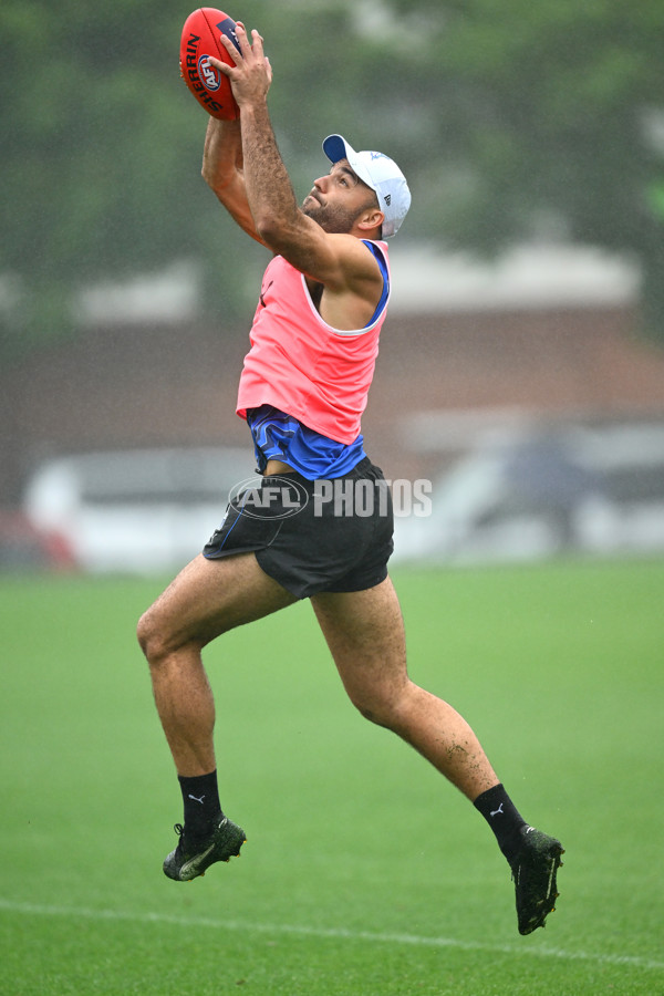 AFL 2024 Training - North Melbourne 251124 - A-55776912