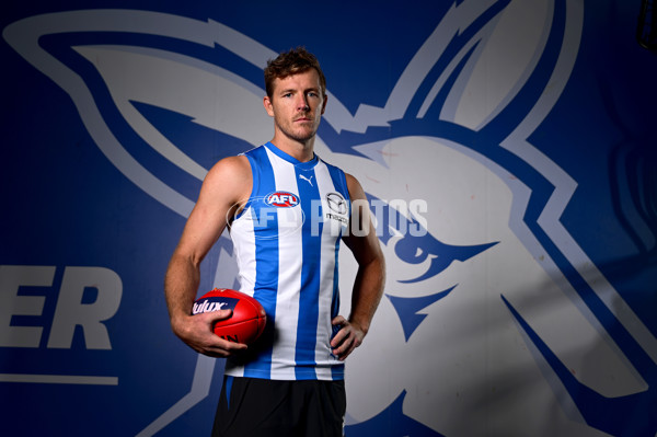 AFL 2024 Training - North Melbourne 251124 - A-55777857