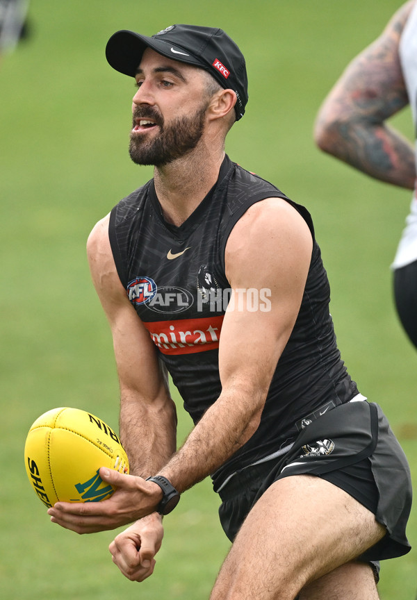 AFL 2024 Training - Collingwood 261124 - A-55797998