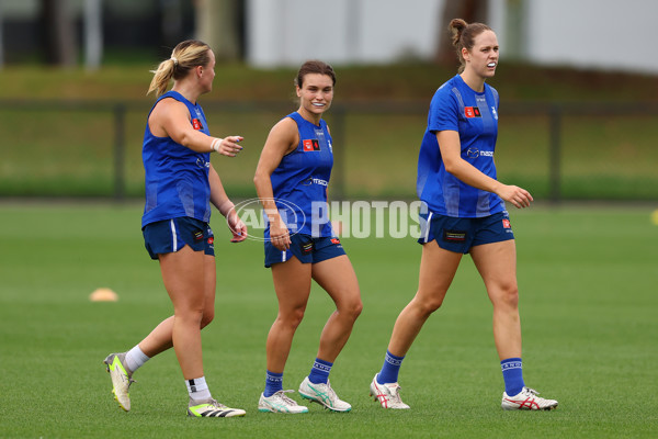 AFL 2024 Training - North Melbourne 271124 - A-55803606