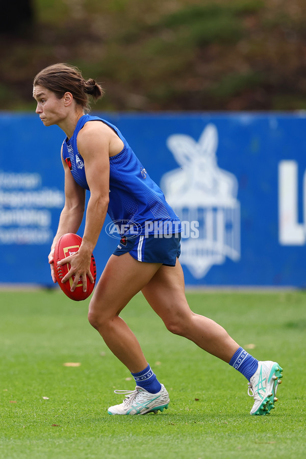 AFL 2024 Training - North Melbourne 271124 - A-55803812