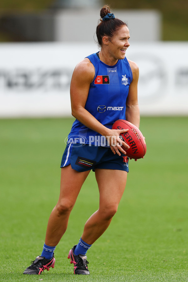 AFL 2024 Training - North Melbourne 271124 - A-55805878