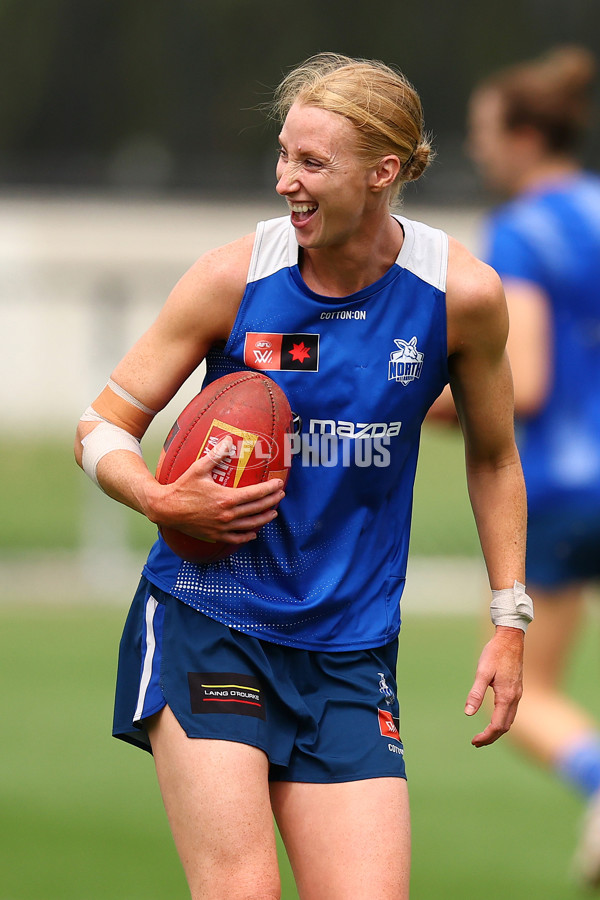 AFL 2024 Training - North Melbourne 271124 - A-55805893