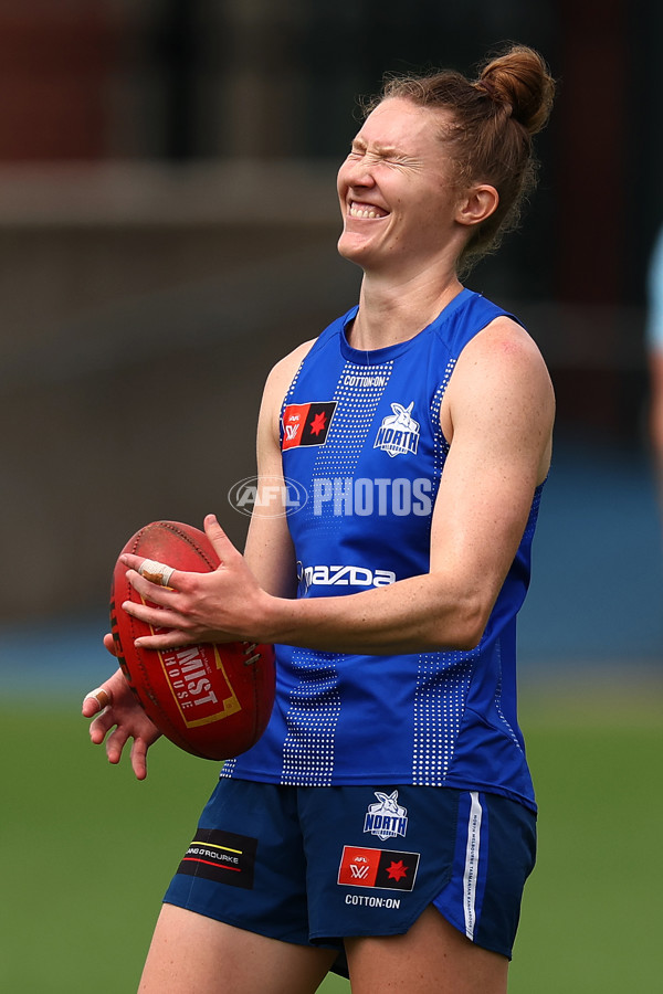 AFL 2024 Training - North Melbourne 271124 - A-55806561