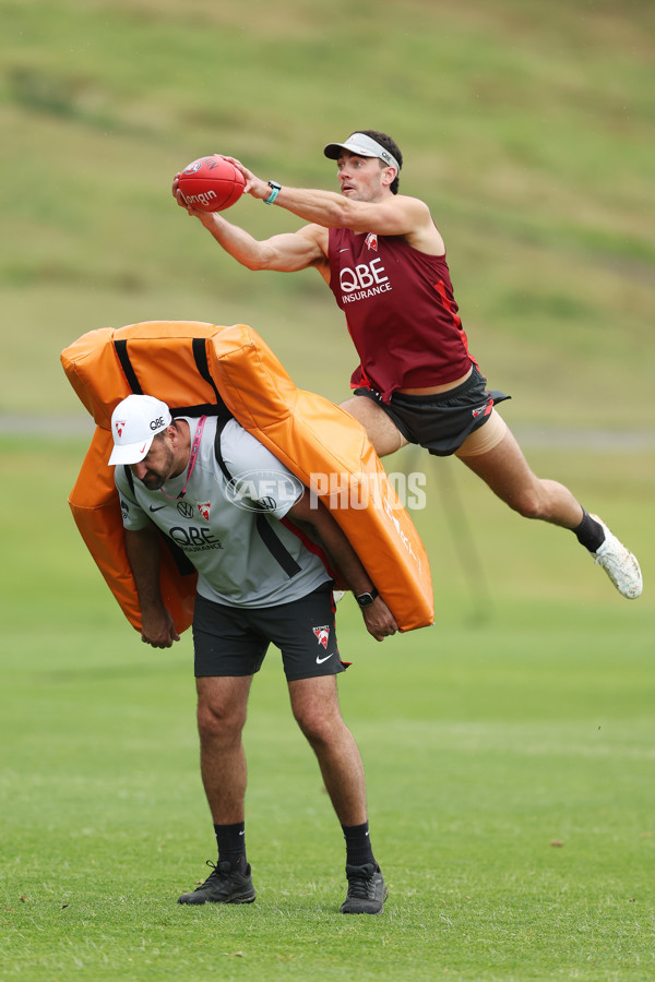 AFL 2024 Training - Sydney 291124 - A-56008496