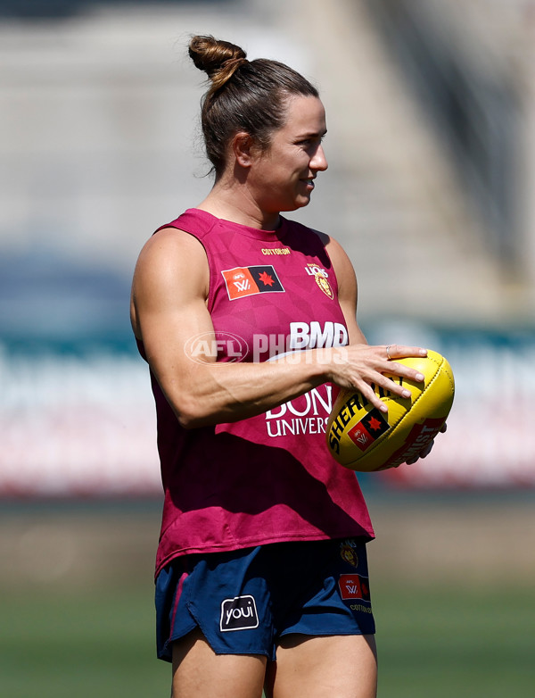 AFLW 2024 Training - Brisbane 291124 - A-56011351