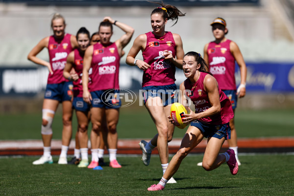 AFLW 2024 Training - Brisbane 291124 - A-56013301