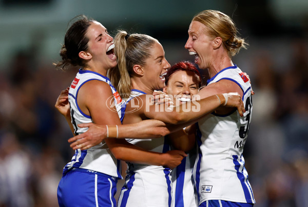 AFLW 2024 Grand Final - North Melbourne v Brisbane - A-56033015