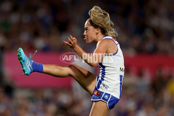 AFLW 2024 Grand Final - North Melbourne v Brisbane - A-56033026