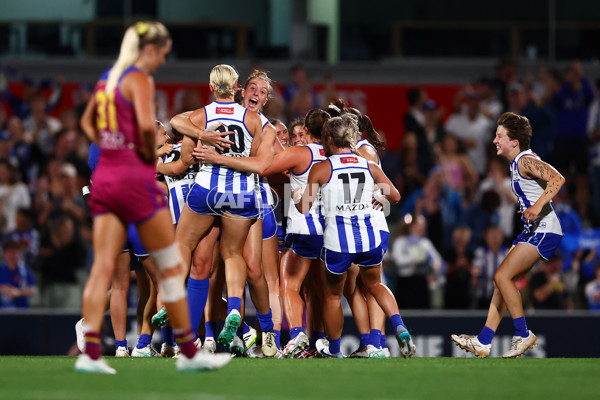 AFLW 2024 Grand Final - North Melbourne v Brisbane - A-56040279