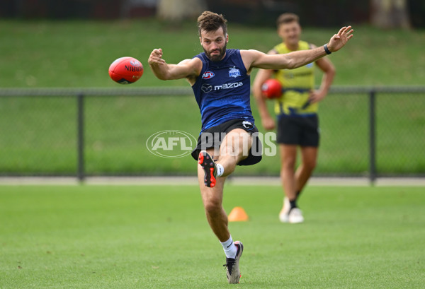 AFL 2024 Training - North Melbourne 091124 - A-56077388