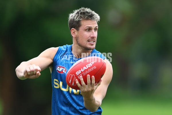 AFL 2024 Training - Gold Coast 111224 - A-56078632