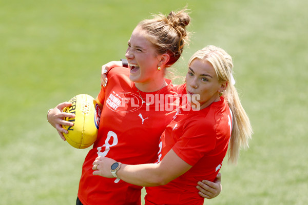 AFLW 2024 Training - AFL National Academy Girls 111224 - A-56080681