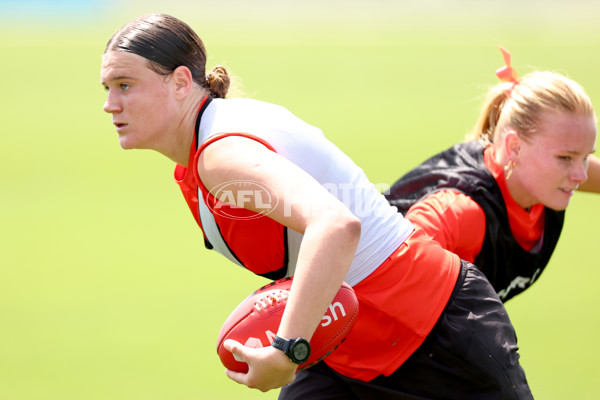 AFLW 2024 Training - AFL National Academy Girls 111224 - A-56084252