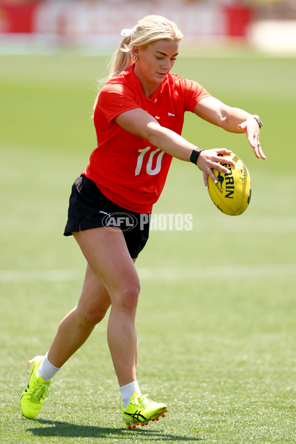 AFLW 2024 Training - AFL National Academy Girls 111224 - A-56085706