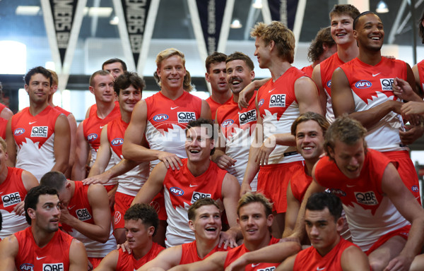 AFL 2025 Media - Sydney Team Photo Day - A-56204737