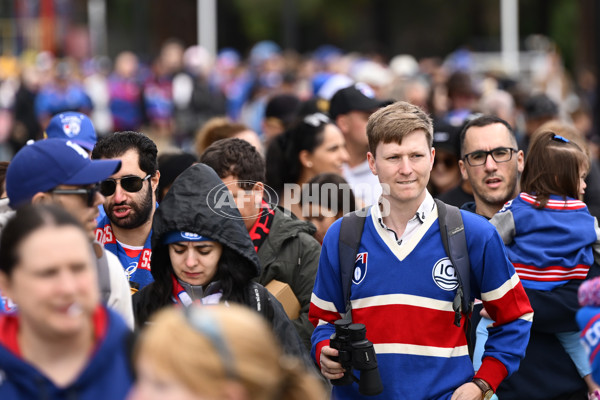 AFL 2025 Match Simulation - Western Bulldogs v Essendon - A-57459692