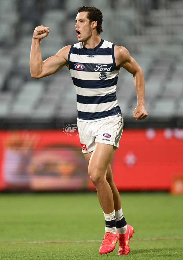 AFL 2025 AAMI Community Series - Geelong v Essendon - A-57590019
