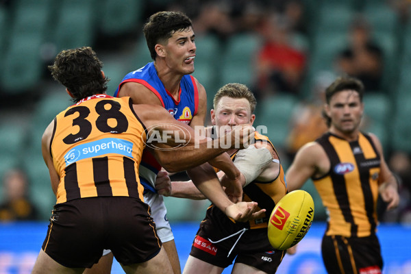 AFL 2025 AAMI Community Series - Hawthorn v Western Bulldogs - A-57610052