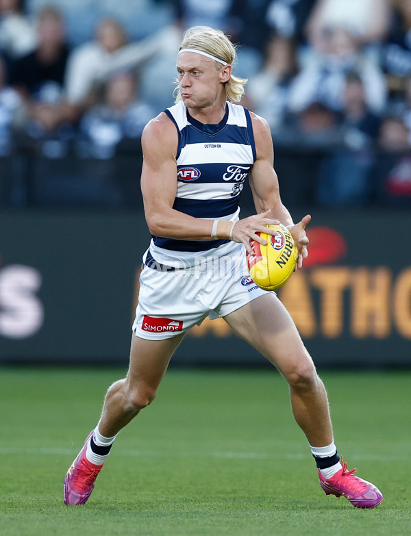 AFL 2025 AAMI Community Series - Geelong v Essendon - A-57610092