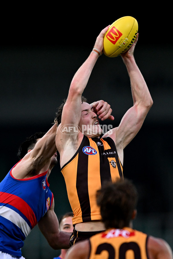 AFL 2025 AAMI Community Series - Hawthorn v Western Bulldogs - A-57610638