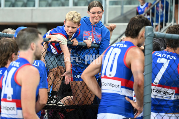 AFL 2025 AAMI Community Series - Hawthorn v Western Bulldogs - A-57610640