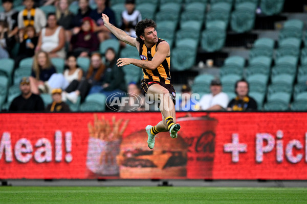 AFL 2025 AAMI Community Series - Hawthorn v Western Bulldogs - A-57610656