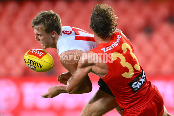 AFL 2025 AAMI Community Series - Gold Coast v Sydney - A-57618827