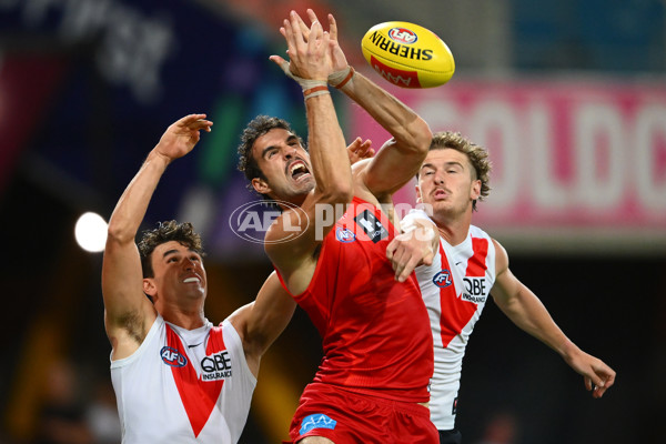 AFL 2025 AAMI Community Series - Gold Coast v Sydney - A-57618842