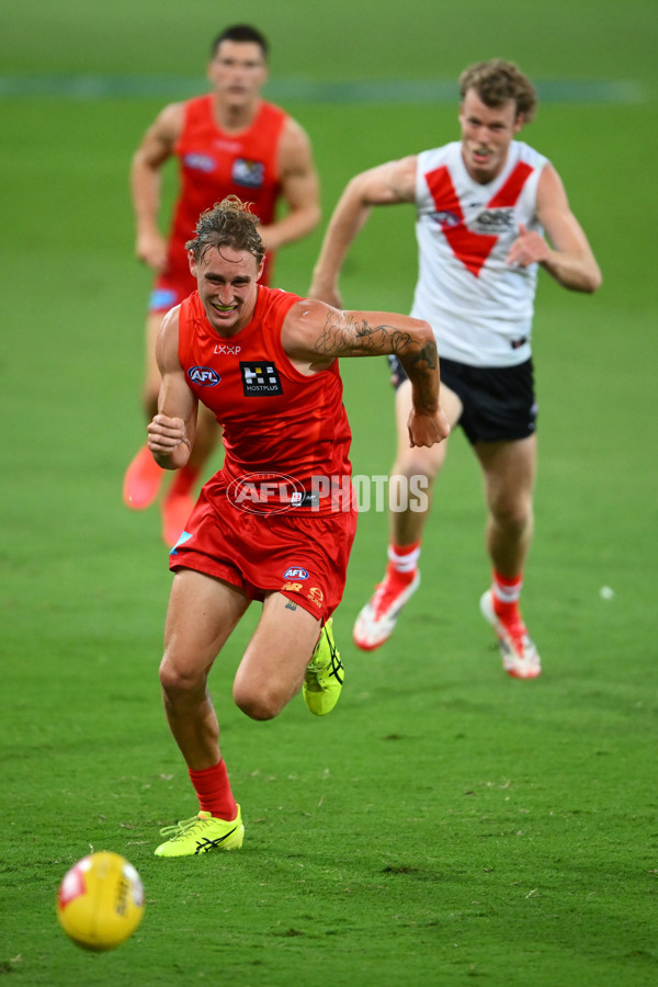 AFL 2025 AAMI Community Series - Gold Coast v Sydney - A-57619305