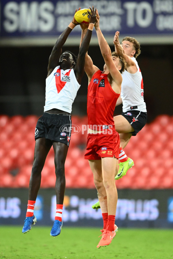 AFL 2025 AAMI Community Series - Gold Coast v Sydney - A-57619334