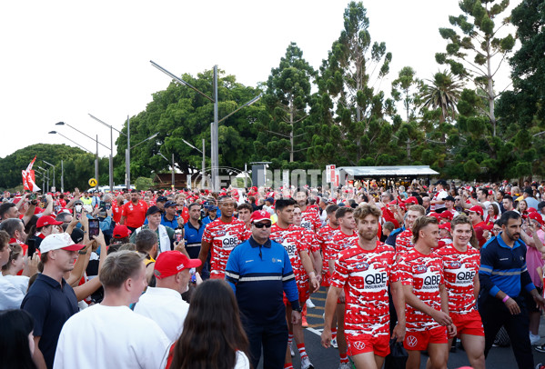 AFL 2025 Opening Round - Sydney v Hawthorn - A-57674307