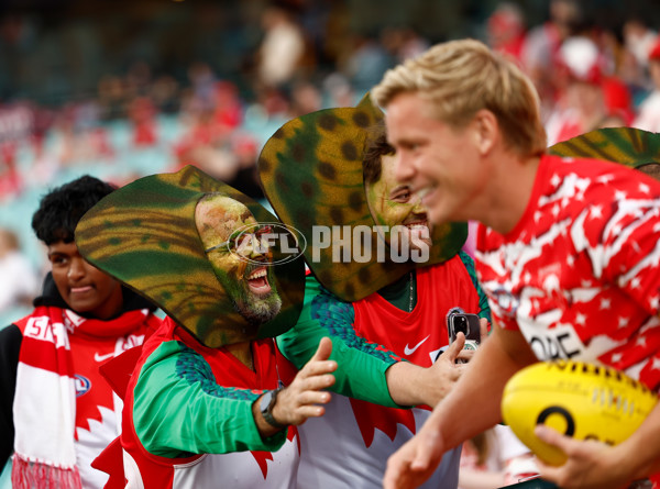 AFL 2025 Opening Round - Sydney v Hawthorn - A-57674323