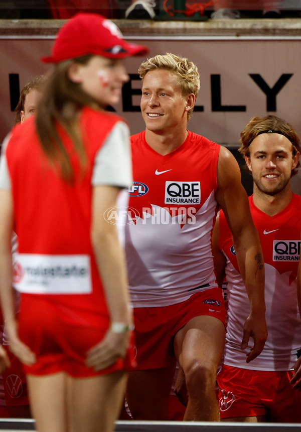 AFL 2025 Opening Round - Sydney v Hawthorn - A-57677071