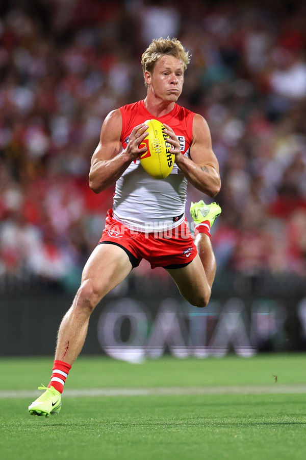AFL 2025 Opening Round - Sydney v Hawthorn - A-57677482