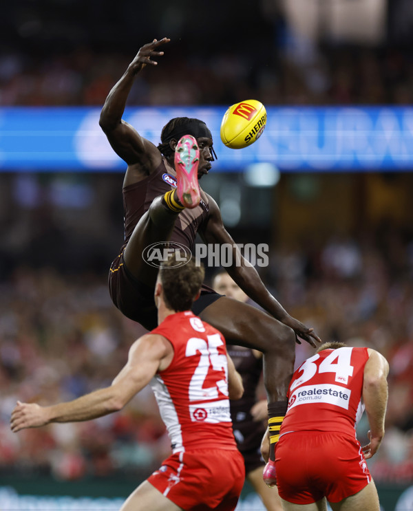 AFL 2025 Opening Round - Sydney v Hawthorn - A-57677533