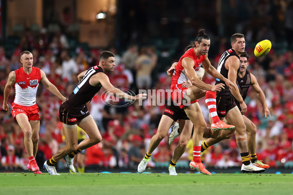 AFL 2025 Opening Round - Sydney v Hawthorn - A-57677551