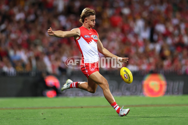 AFL 2025 Opening Round - Sydney v Hawthorn - A-57677552