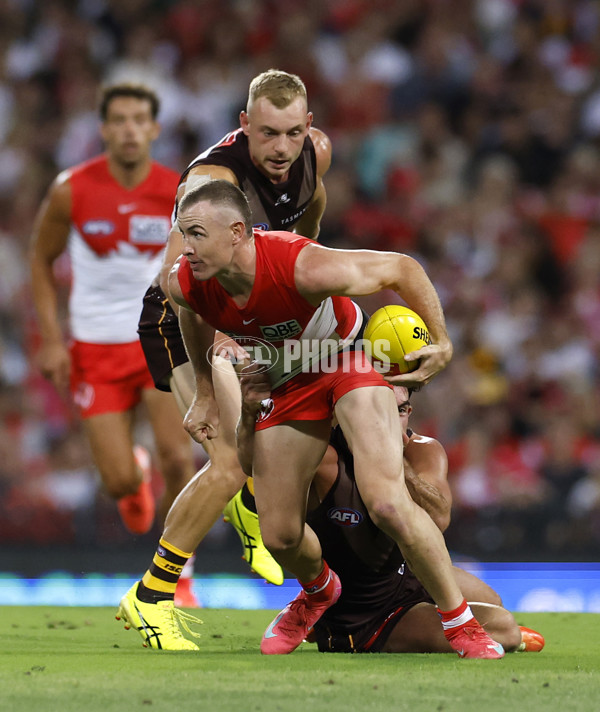 AFL 2025 Opening Round - Sydney v Hawthorn - A-57679805