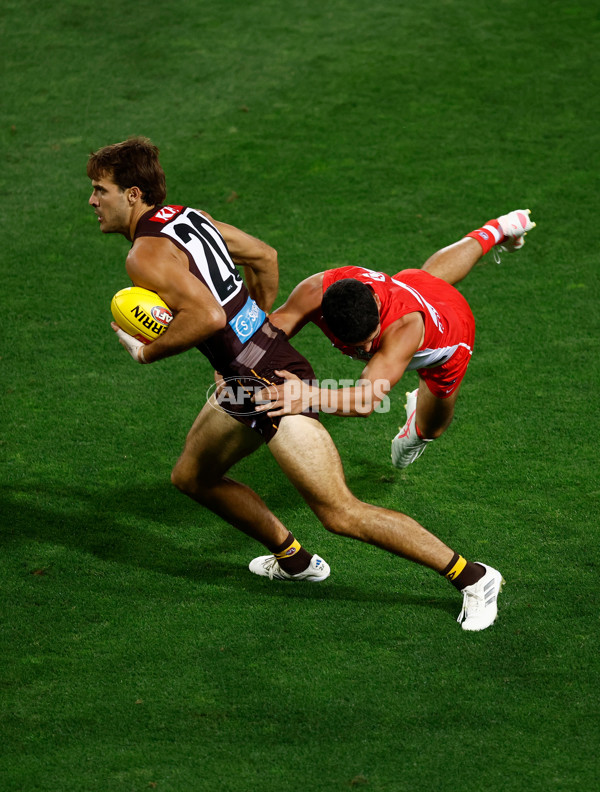 AFL 2025 Opening Round - Sydney v Hawthorn - A-57679885