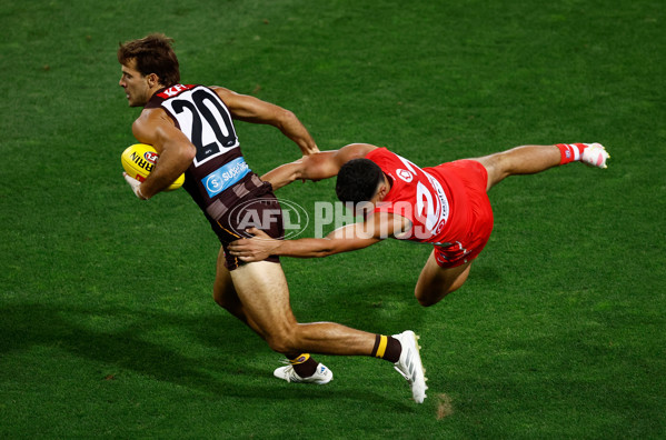 AFL 2025 Opening Round - Sydney v Hawthorn - A-57679886