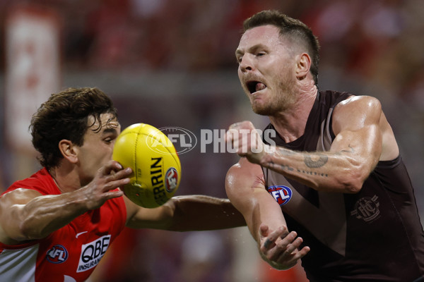 AFL 2025 Opening Round - Sydney v Hawthorn - A-57680015
