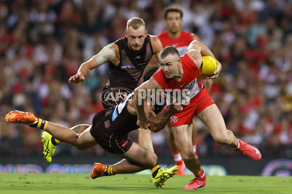 AFL 2025 Opening Round - Sydney v Hawthorn - A-57680029