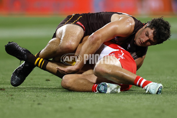 AFL 2025 Opening Round - Sydney v Hawthorn - A-57680037