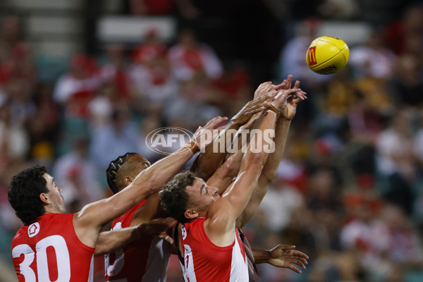 AFL 2025 Opening Round - Sydney v Hawthorn - A-57680039