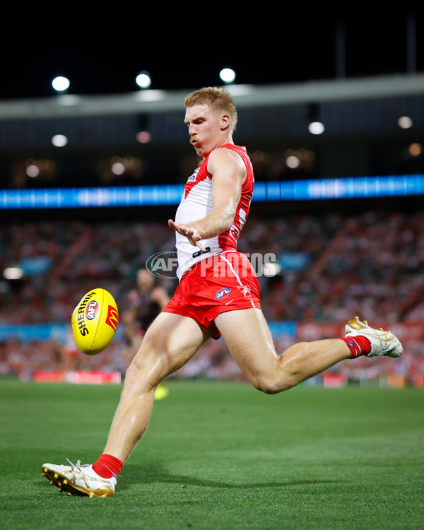 AFL 2025 Opening Round - Sydney v Hawthorn - A-57682220