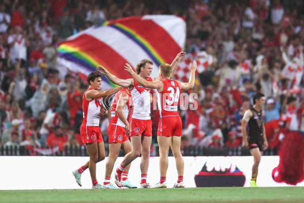 AFL 2025 Opening Round - Sydney v Hawthorn - A-57682275